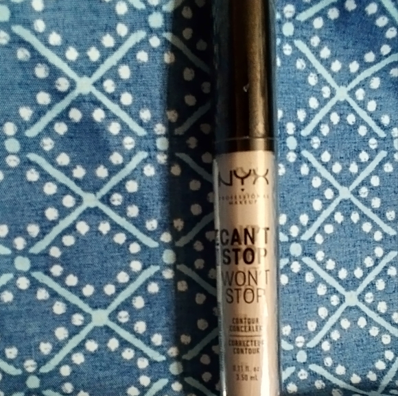 NYX Can't Stop Won't Stop Contour/Concealer - Picture 2 of 4